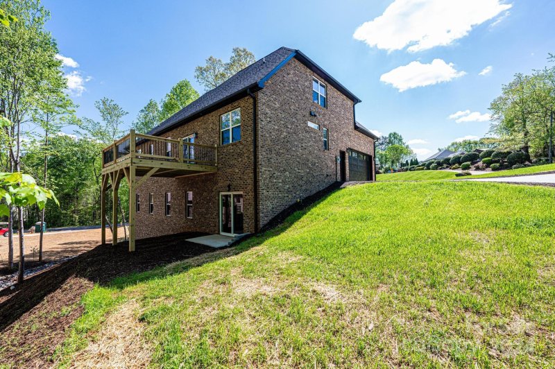 Property image 4 at 5115 Mark Drive, Hickory, NC 28601