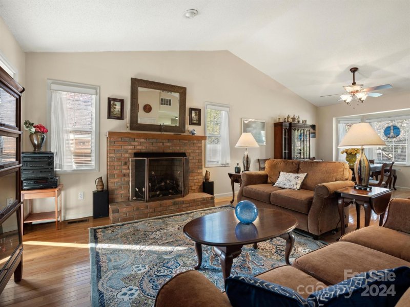 Property image 5 at 141 Exeter Court, Hendersonville, NC 28791