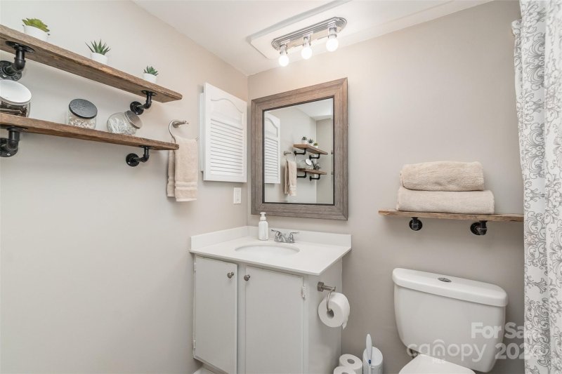 Property image 5 at 7037 Stonington Lane, Charlotte, NC 28227