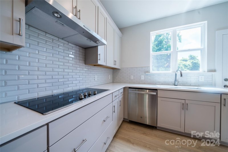 Property image 4 at 1604 Levy Way, Charlotte, NC 28205