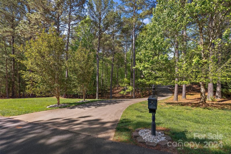 Property image 2 at 5040 Harbor View Drive, Granite Falls, NC 28630