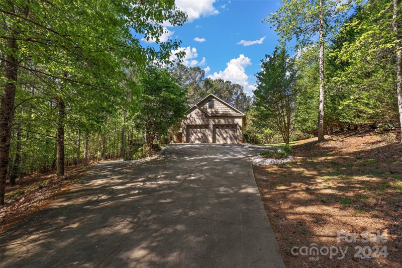 Property image 3 at 5040 Harbor View Drive, Granite Falls, NC 28630