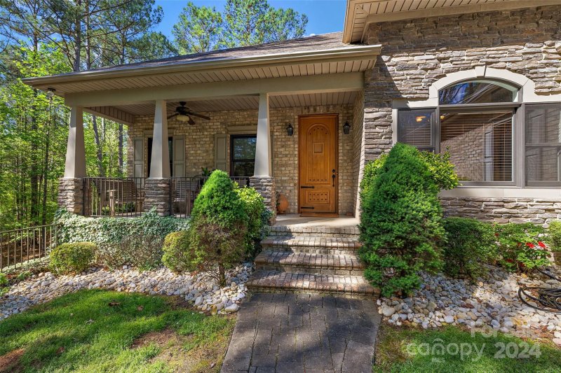 Property image 4 at 5040 Harbor View Drive, Granite Falls, NC 28630