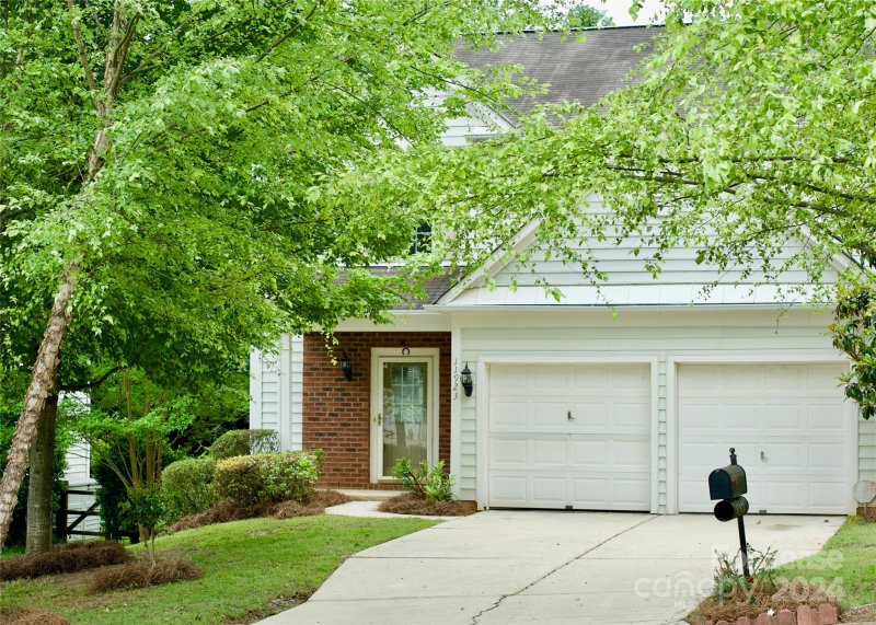 Property image 2 at 11923 Scourie Lane, Charlotte, NC 28277