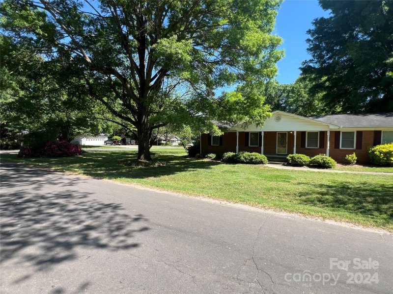 Property image 2 at 1706 Pinedell Avenue, Monroe, NC 28110