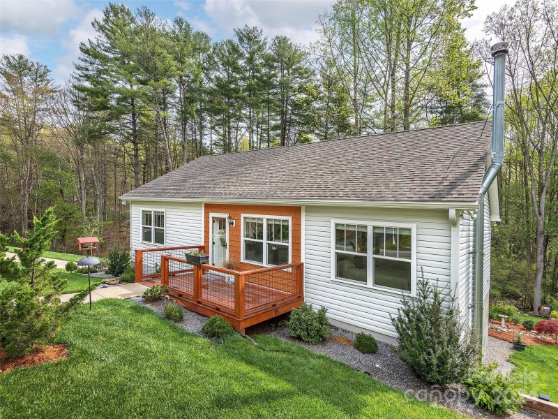 Property image 2 at 65 S Briarcreek Court, Hendersonville, NC 28792