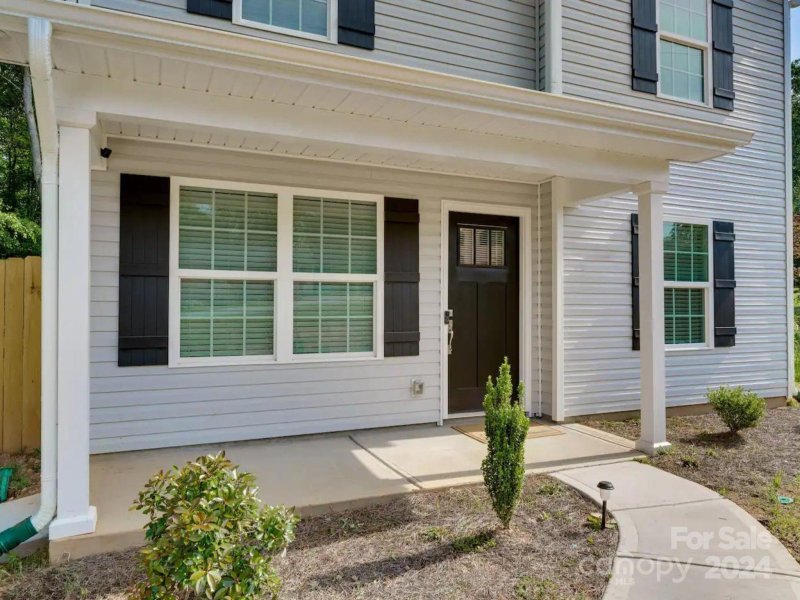 Property image 3 at 2587 33rd Avenue, Hickory, NC 28601