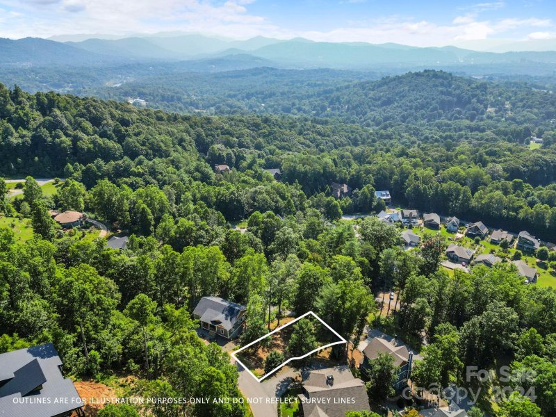 Property image 3 at 27 Denali Drive, Asheville, NC 28806