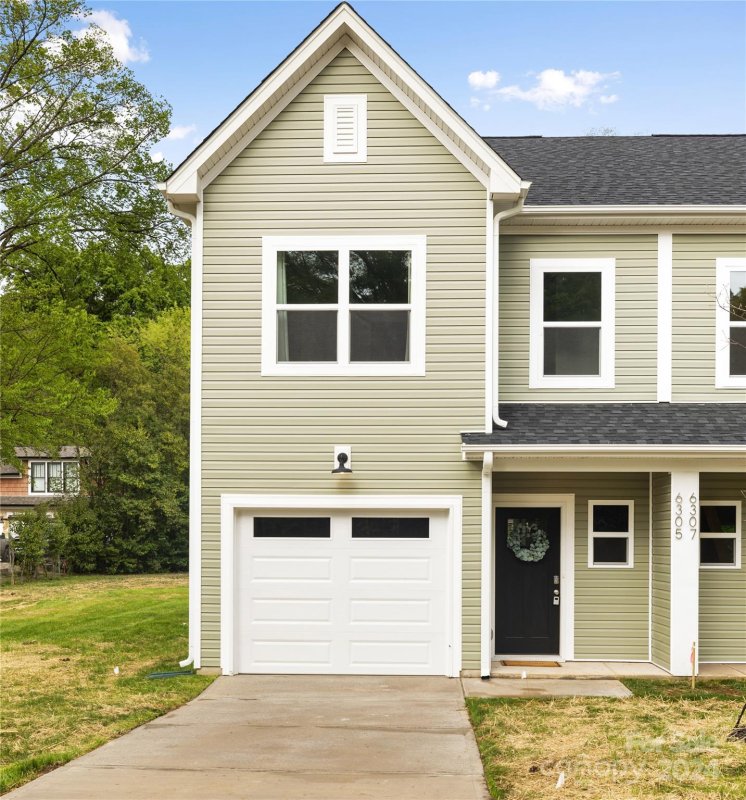 Property image 3 at 5422 Viewmont Drive, Charlotte, NC 28215