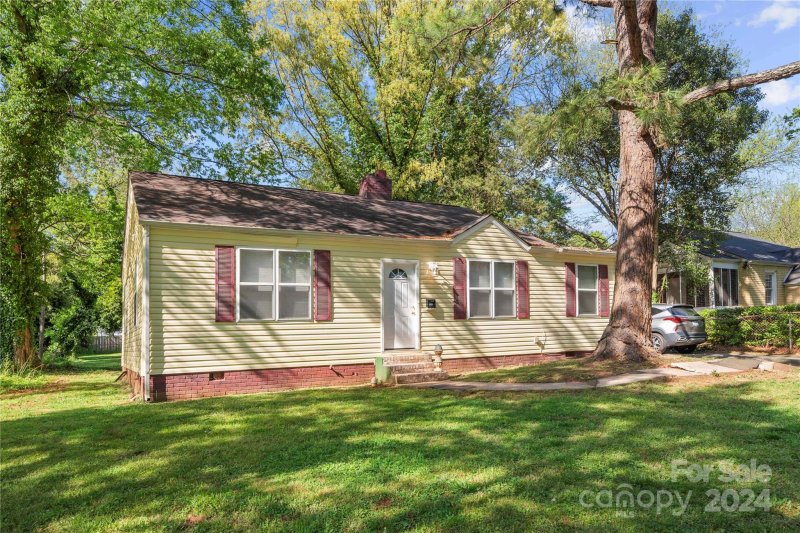 Property image 2 at 1306 Bethel Road, Charlotte, NC 28208