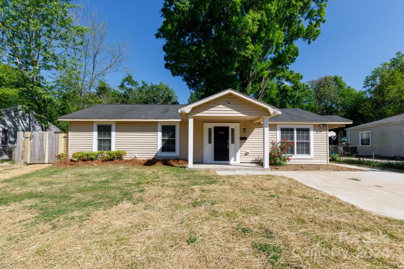 Property image 2 at 1318 Mcdow Drive, Rock Hill, SC 29732