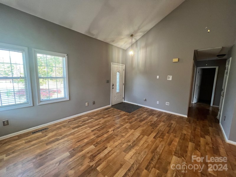 Property image 3 at 121 Driftwood Drive, Mooresville, NC 28117