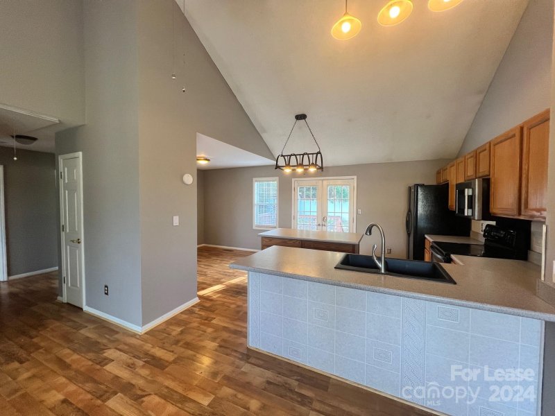 Property image 4 at 121 Driftwood Drive, Mooresville, NC 28117