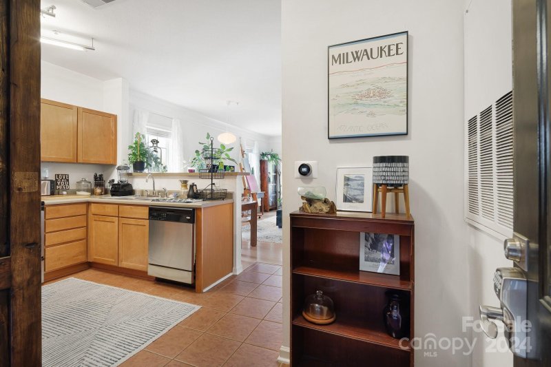 Property image 4 at 221 Appeldoorn Circle, Asheville, NC 28803