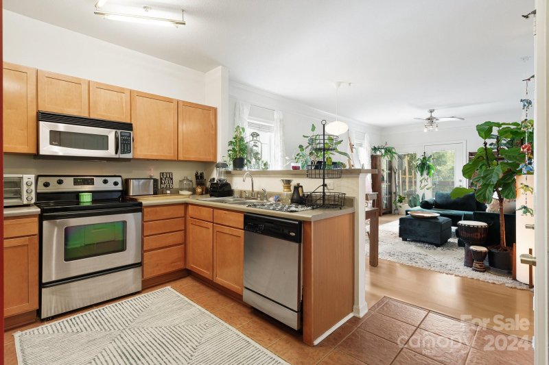 Property image 5 at 221 Appeldoorn Circle, Asheville, NC 28803