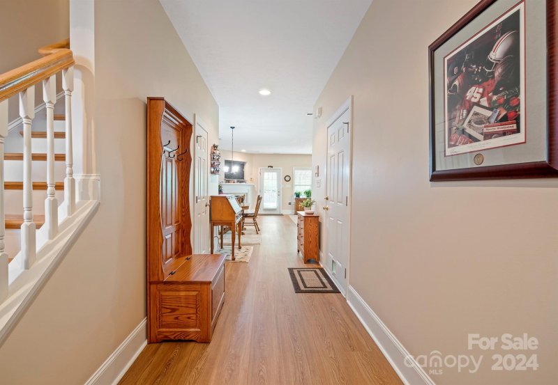 Property image 2 at 2022 Talbot Lane, Hickory, NC 28602