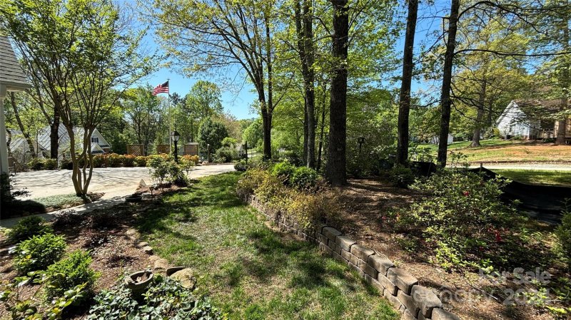 Property image 3 at 130 Fox Crossing Court, Denver, NC 28037