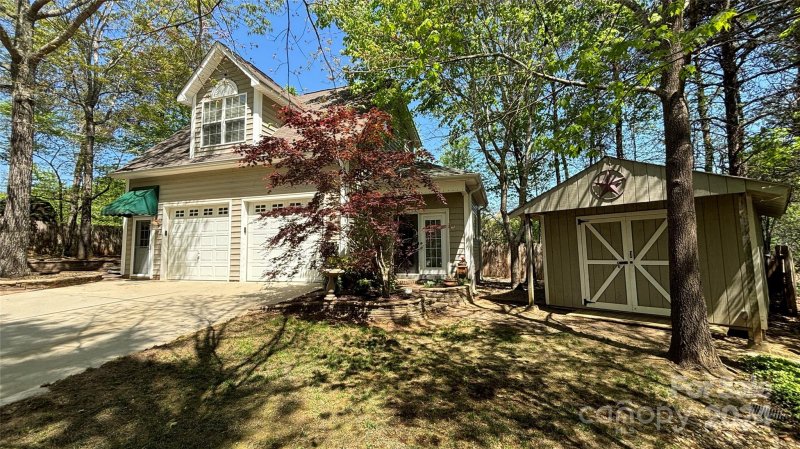 Property image 5 at 130 Fox Crossing Court, Denver, NC 28037