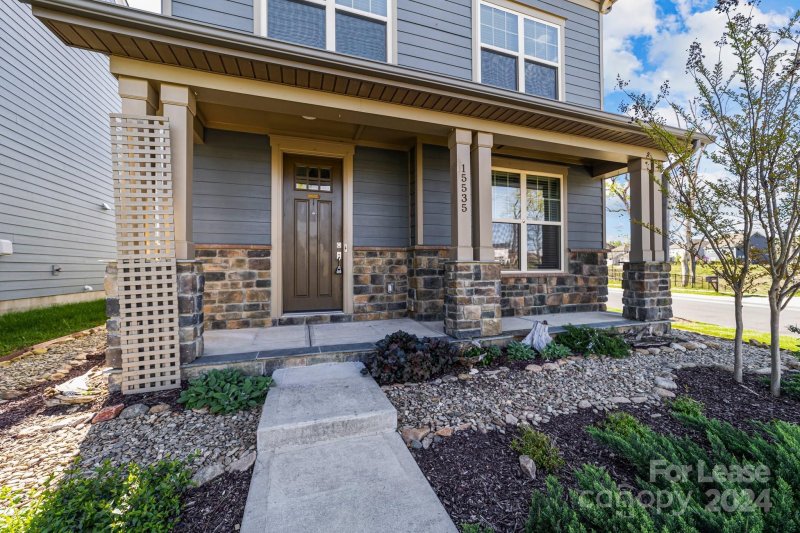 Property image 3 at 15535 Laverack Lane, Davidson, NC 28036