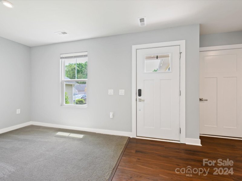 Property image 4 at 6413 Brawley Ann Drive, Charlotte, NC 28215