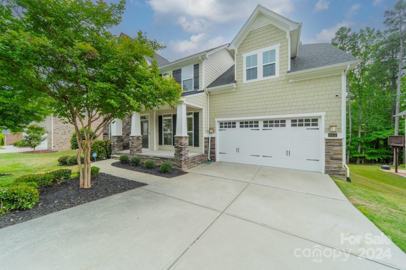 10631 Ebony Tress Lane