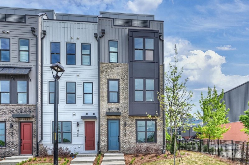 Property image 2 at 1949 Dunavant Street, Charlotte, NC 28203