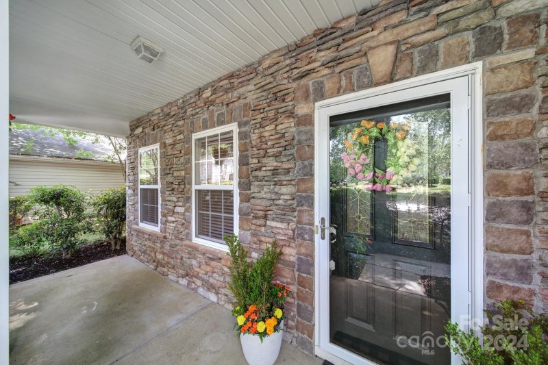 Property image 4 at 1045 Lilly Pond Drive, Fort Mill, SC 29708