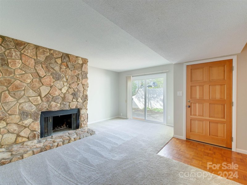 Property image 3 at 7115 Stonington Lane, Charlotte, NC 28227