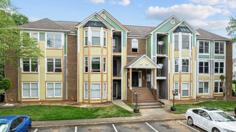 Property image 3 at 7328 Rose Terrace Court, Charlotte, NC 28215