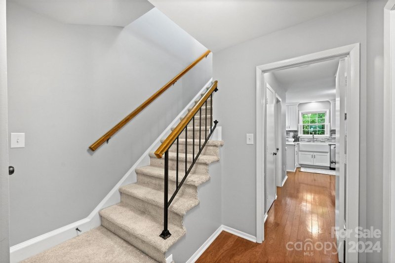 Property image 3 at 10124 Sardis Oaks Road, Charlotte, NC 28270