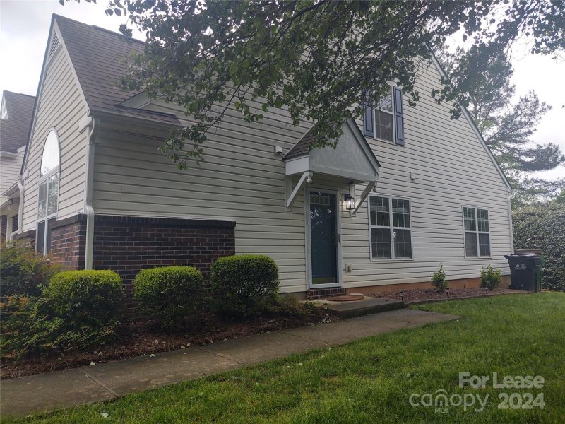 Property image 2 at 8810 Scotch Heather Way, Charlotte, NC 28277