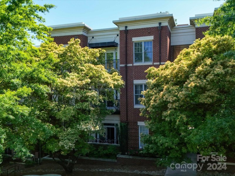 Property image 2 at 629 Garden District Drive, Charlotte, NC 28202