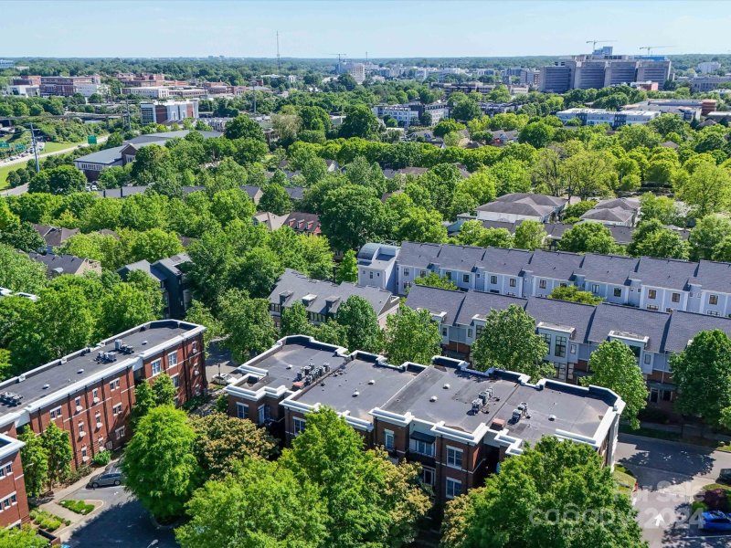 Property image 4 at 629 Garden District Drive, Charlotte, NC 28202