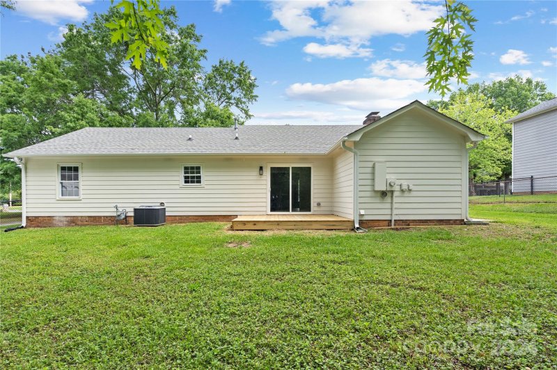 Property image 5 at 657 Tryon Place, Gastonia, NC 28054