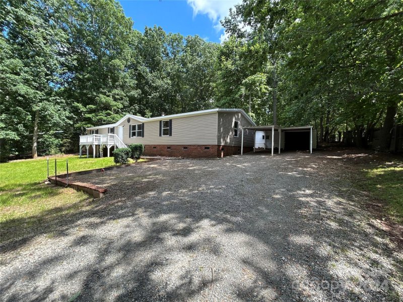 Property image 2 at 5027 Sierra Drive, Maiden, NC 28650