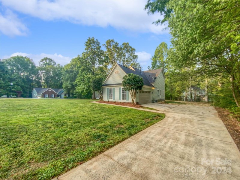 Property image 3 at 103 Summerbrook Lane, Mooresville, NC 28117