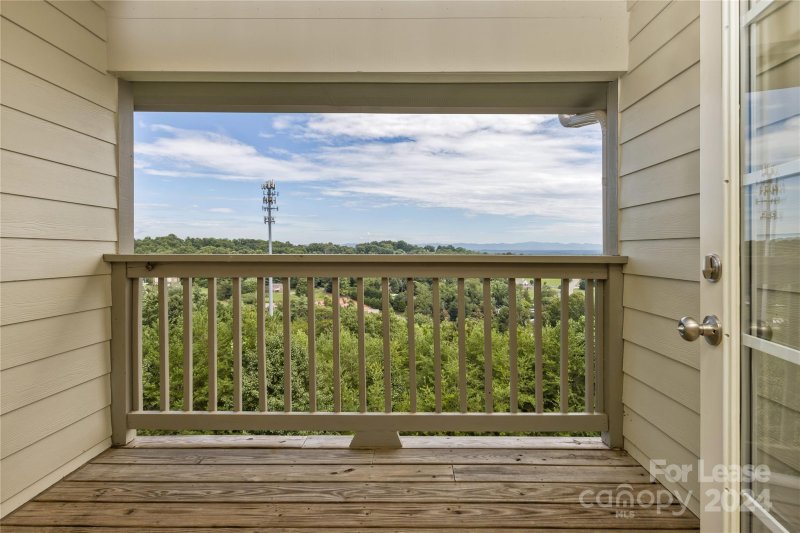 Property image 3 at 73 Rotunda Circle, Asheville, NC 28806