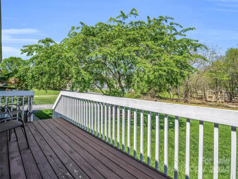 Property image 5 at 54 Silverleaf Drive, Hendersonville, NC 28739