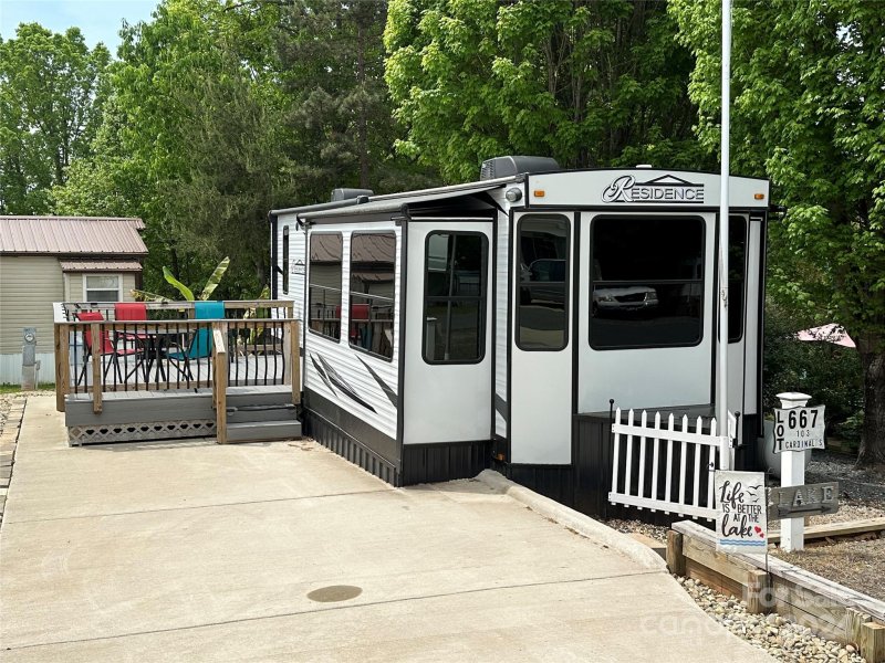 Property image 2 at 103 S Cardinal Drive, New London, NC 28127