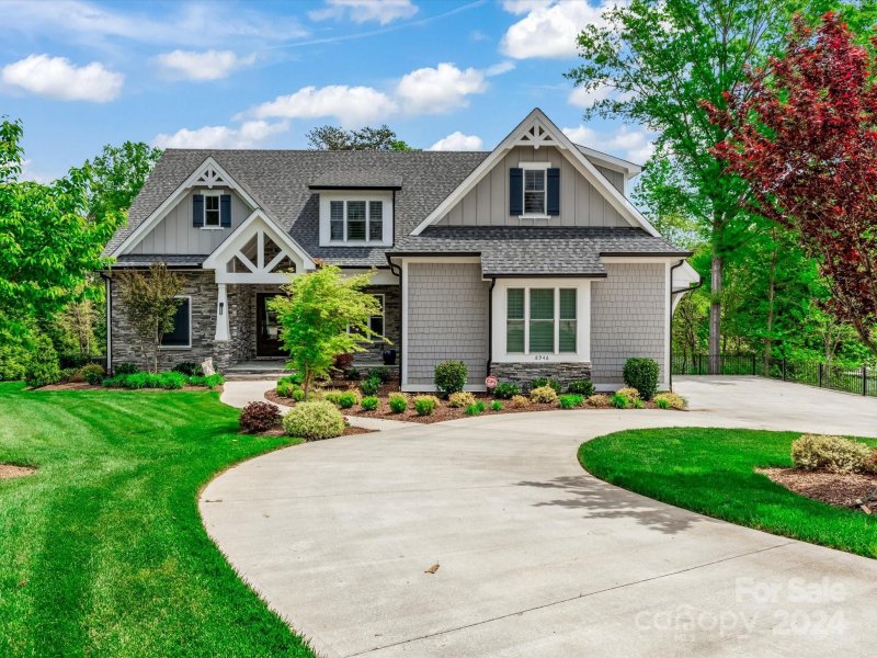 Property image 2 at 8946 Fair Oak Drive, Sherrills Ford, NC 28673