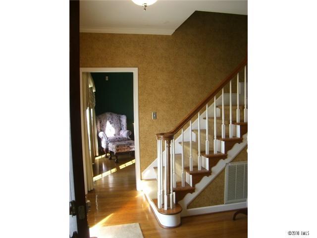 Property image 2 at 220 Nw 37th Avenue Place, Hickory, NC 28601