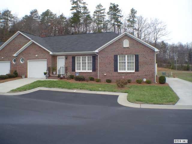 546 Queen Brogan Court