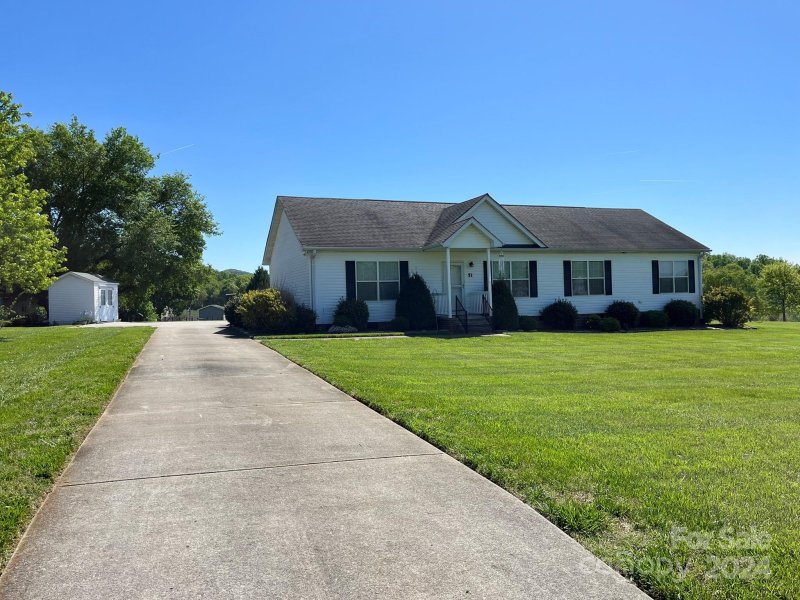 Property image 3 at 51 Brett Will Court, Taylorsville, NC 28681