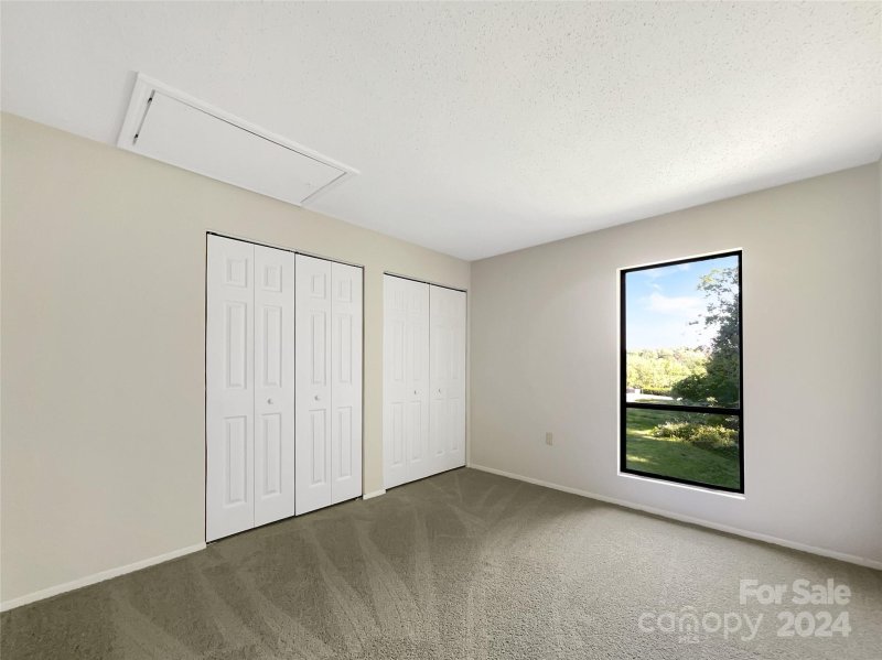 Property image 5 at 4948 Sardis Road, Charlotte, NC 28270