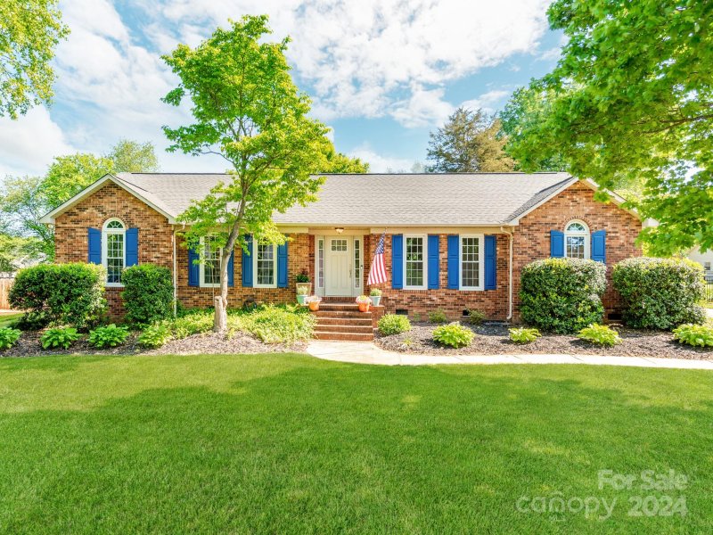 2242 Jon Chris Drive