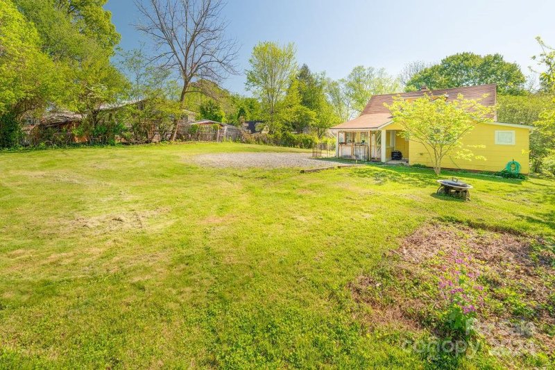 Property image 5 at 29 Galax Avenue, Asheville, NC 28806