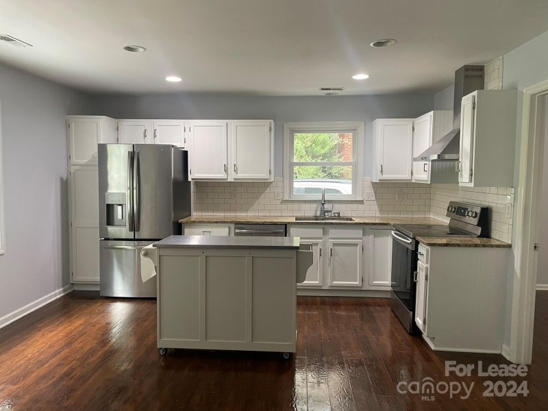 Property image 4 at 1326 Somersby Lane, Matthews, NC 28105