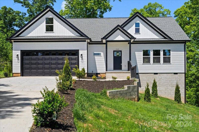 Property image 3 at 245 Summey Barker Drive, Dallas, NC 28034