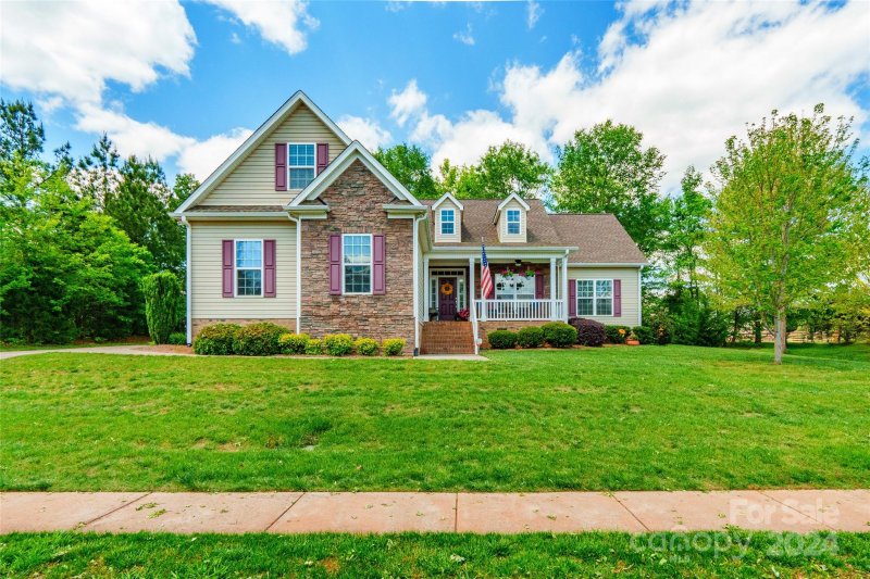 Property image 2 at 1737 Williamsburg Drive, Rock Hill, SC 29732