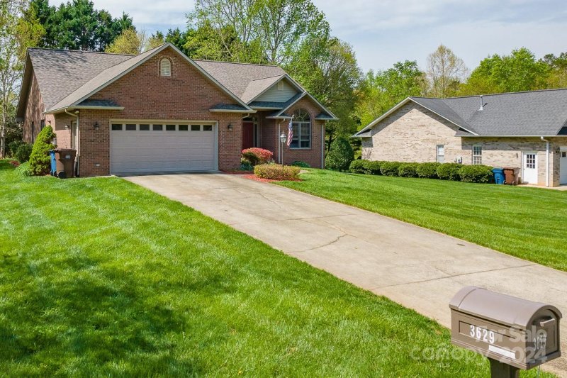 Property image 2 at 3629 25th Street Place, Hickory, NC 28601